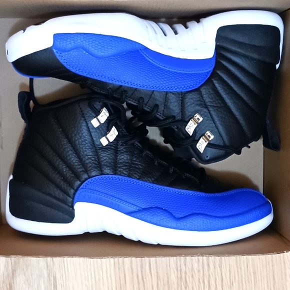 ⚫️ Black Friday Deal Jordan Retro 12 Basketball Shoes size 7.5 for Women - Picture 8 of 10